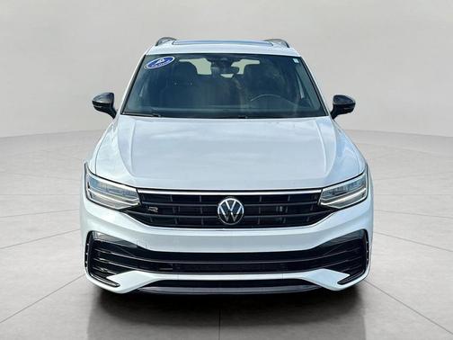 Opal White Pearl 2023 Volkswagen Tiguan 2.0T SE R-Line Black