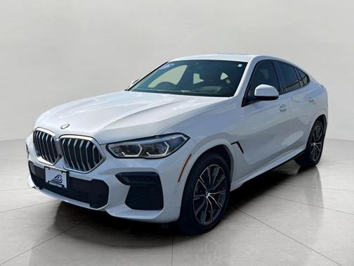 Mineral White Metallic 2022 BMW X6 xDrive40i
