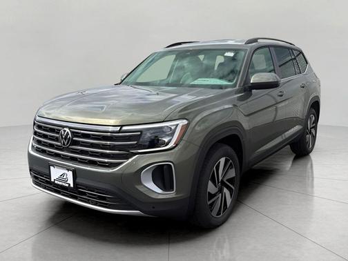 Avocado Green Pearl 2026 Volkswagen Atlas 2.0T SE w/Technology 4MOTION
