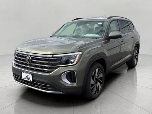 Avocado Green Pearl 2026 Volkswagen Atlas 2.0T SE w/Technology 4MOTION