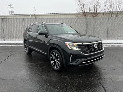 2025 Volkswagen Atlas 2.0T SEL Premium R-Line 4MOTION