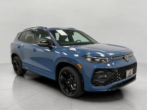 monterey blue pearl 2026 Volkswagen Tiguan 2.0T SE R-Line Black 4MOTION