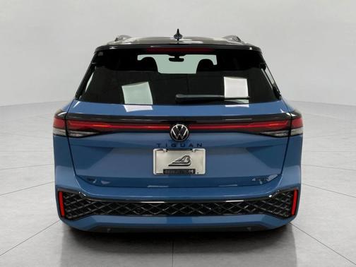 monterey blue pearl 2026 Volkswagen Tiguan 2.0T SE R-Line Black 4MOTION
