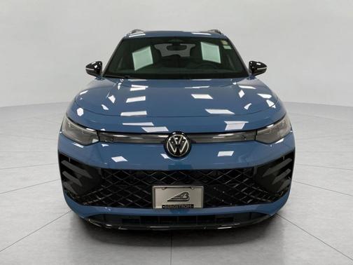 monterey blue pearl 2026 Volkswagen Tiguan 2.0T SE R-Line Black 4MOTION