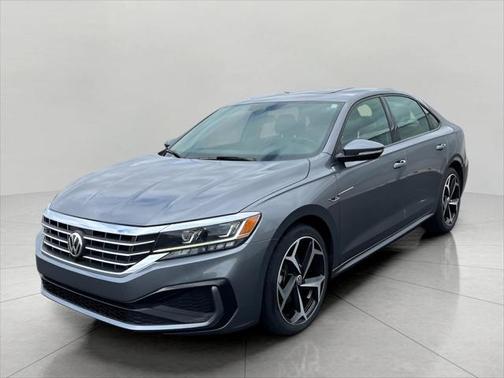 2021 Volkswagen Passat 2.0T R-Line