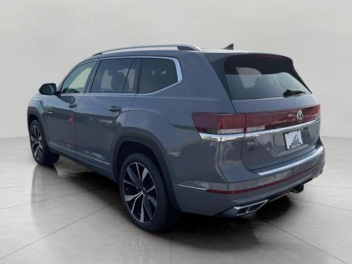 Pure Gray 2026 Volkswagen Atlas 2.0T SEL Premium R-Line 4MOTION