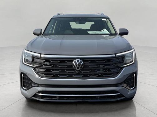 Pure Gray 2026 Volkswagen Atlas 2.0T SEL Premium R-Line 4MOTION