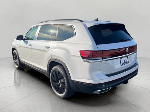 2026 Volkswagen Atlas 2.0T SE w/Technology 4MOTION