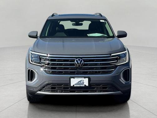 Pure Gray 2026 Volkswagen Atlas 2.0T SE w/Technology 4MOTION