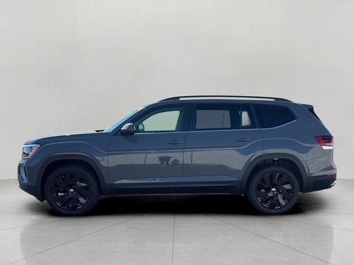 Pure Gray 2026 Volkswagen Atlas 2.0T SE w/Technology 4MOTION