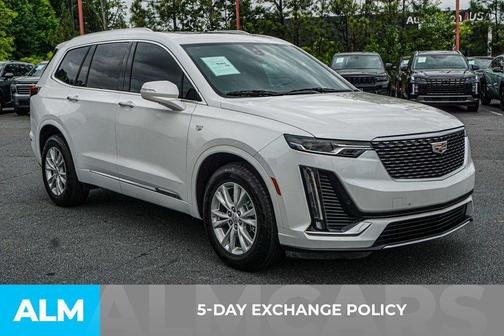 Crystal White Tri-Coat 2021 Cadillac XT6 Luxury FWD
