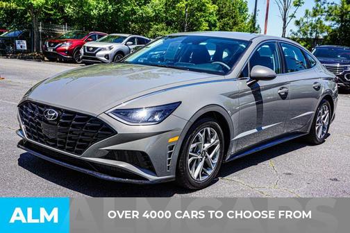 2022 Hyundai SONATA SEL