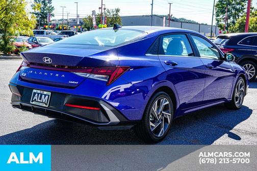 2024 Hyundai ELANTRA Limited