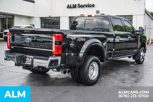 2023 Ford F-350 Lariat Super Duty