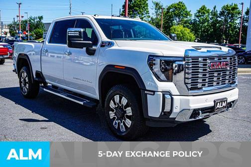Summit White 2024 GMC Sierra 3500 Denali