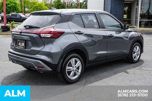 Gun Metallic 2025 Nissan Kicks Play S