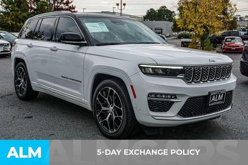 2022 Jeep Grand Cherokee Summit