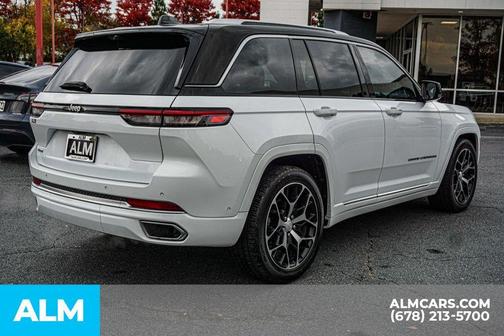 2022 Jeep Grand Cherokee Summit