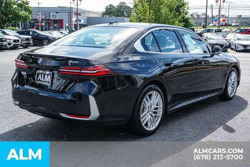 2025 BMW 530 i