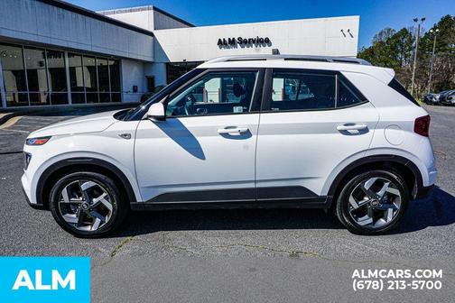 2025 Hyundai VENUE SEL