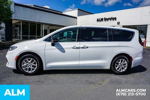 2024 Chrysler Pacifica Touring-L