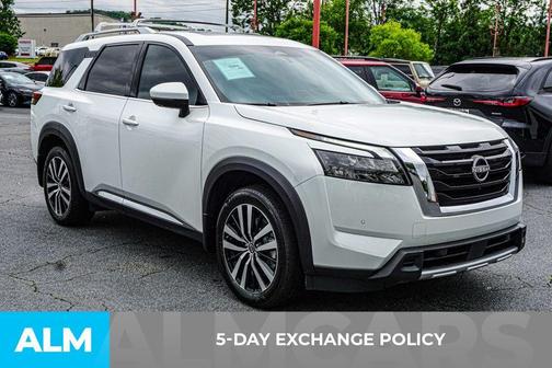 Everest White P 2025 Nissan Pathfinder Platinum