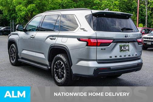 2023 Toyota Sequoia SR5