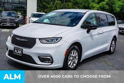 2024 Chrysler Pacifica Touring-L