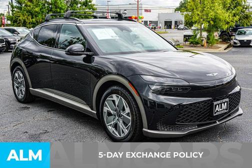 2025 Genesis GV60 Standard