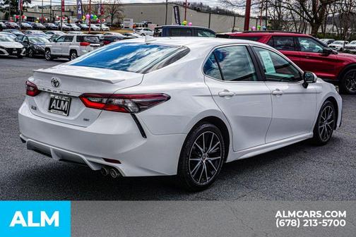 2023 Toyota Camry SE