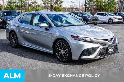 2023 Toyota Camry SE