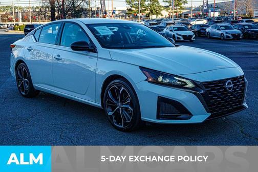 2025 Nissan Altima SR