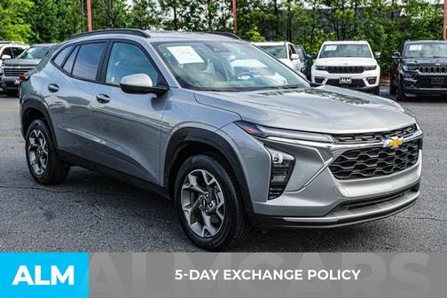 Sterling Gray Metallic 2025 Chevrolet Trax LT