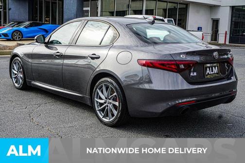 2023 Alfa Romeo Giulia Base