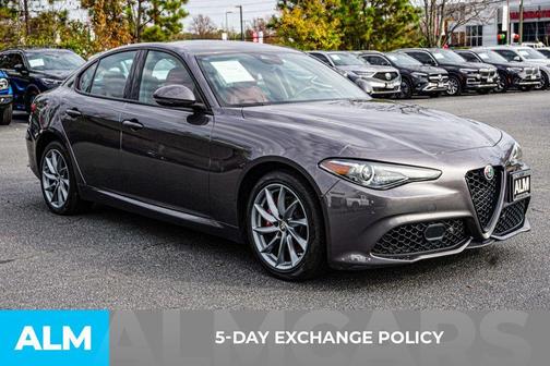 2023 Alfa Romeo Giulia Base