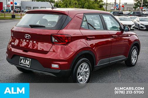 2025 Hyundai VENUE SE
