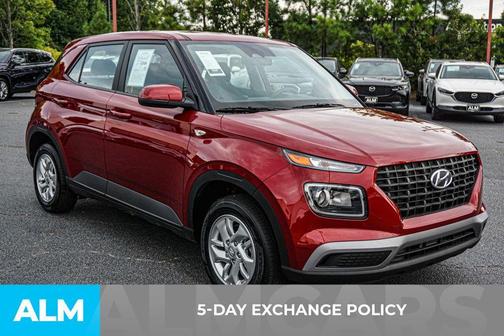 2025 Hyundai VENUE SE