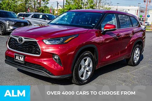 2023 Toyota Highlander LE