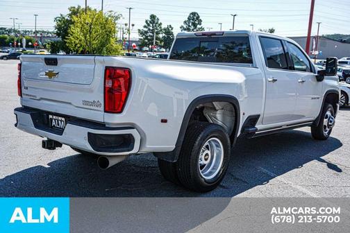2022 Chevrolet Silverado 3500 High Country