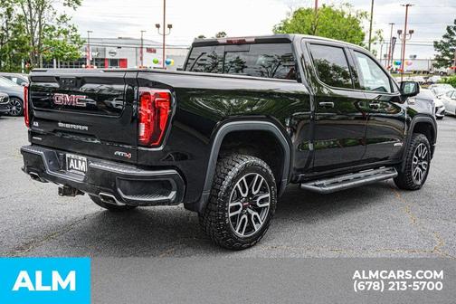 2023 GMC Sierra 1500 AT4