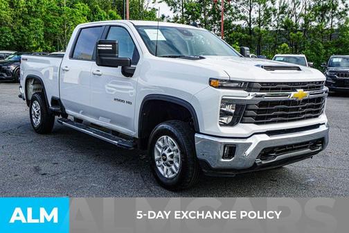 Summit White 2025 Chevrolet Silverado 2500 LT