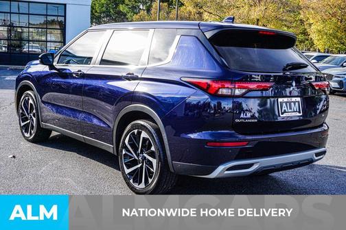 2023 Mitsubishi Outlander SE