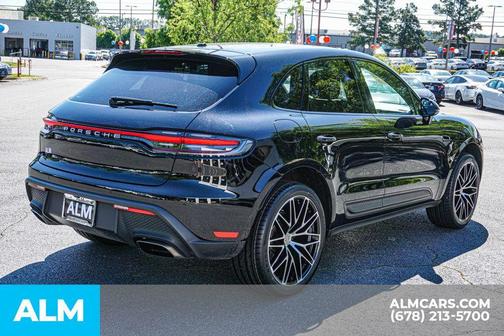 2023 Porsche Macan Base