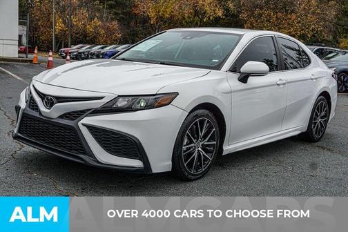 2023 Toyota Camry SE