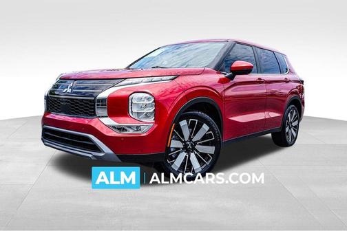 Diamond Red 2025 Mitsubishi Outlander SE