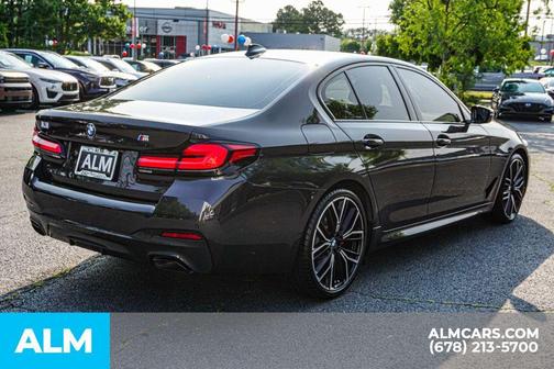 2022 BMW 530 i