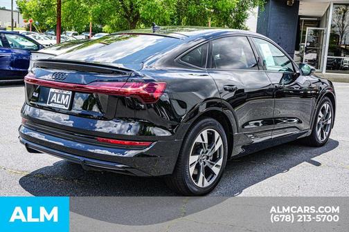 2022 Audi e-tron S line Premium
