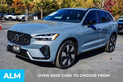 2024 Volvo XC60 Recharge Plug-In Hybrid T8 Plus Dark Theme
