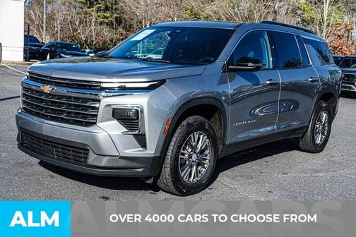 2024 Chevrolet Traverse LT