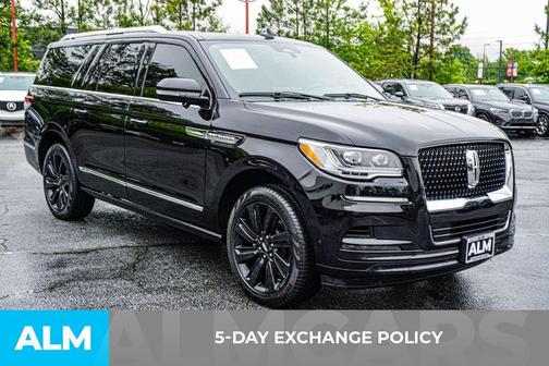 Infinite Black Metallic 2024 Lincoln Navigator L Reserve